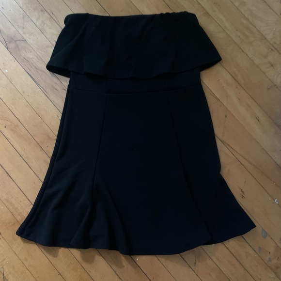 Boohoo strapless ruffled dress - Picture 3 of 4